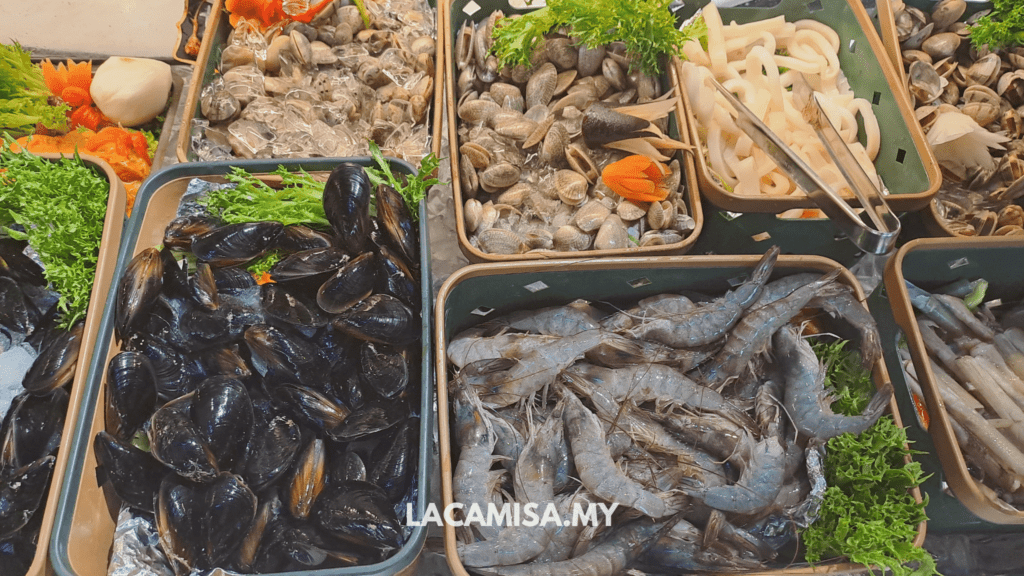 A variety of fresh seafoods in Volcano Shabu Shabu & Grill Putrajaya 