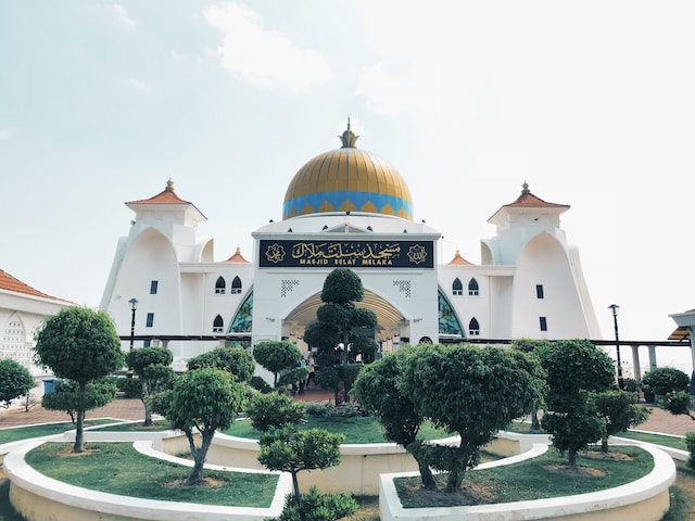 melaka-straits-mosque