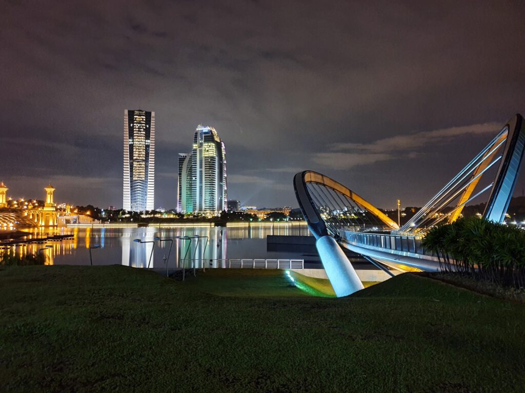 best-places-to-visit-in-putrajaya-at-night