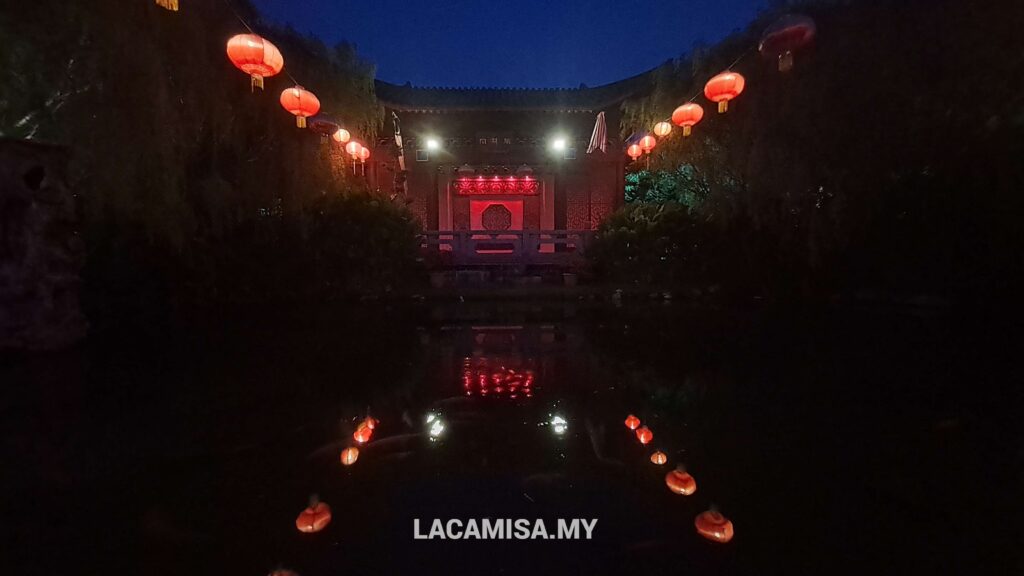 China-Malaysia Friendship Garden at night