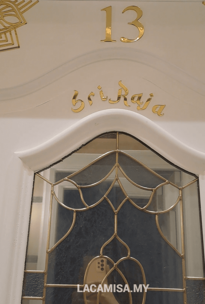Sri Raja Room, one of the options available in Maharaja Karaoke IOI City Mall Putrajaya