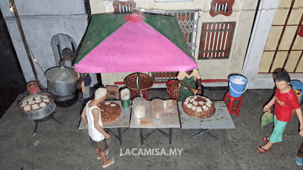 Other photos of Wonderfood Museum showcasing its detailed small-scale food stall replicas!