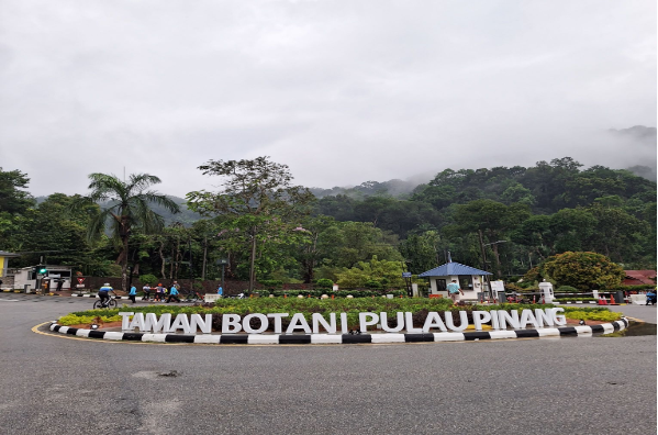 Taman Botani Pulau Pinang. Photo credited to : https://www.trip.com/travel-guide/attraction/northeast-penang-island/penang-botanic-gardens-76095/ 