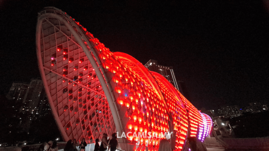 The red LED lights of Saloma Link Bridge