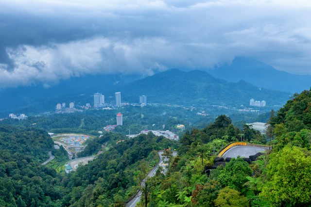 The lush grenery views in Genting Highlands