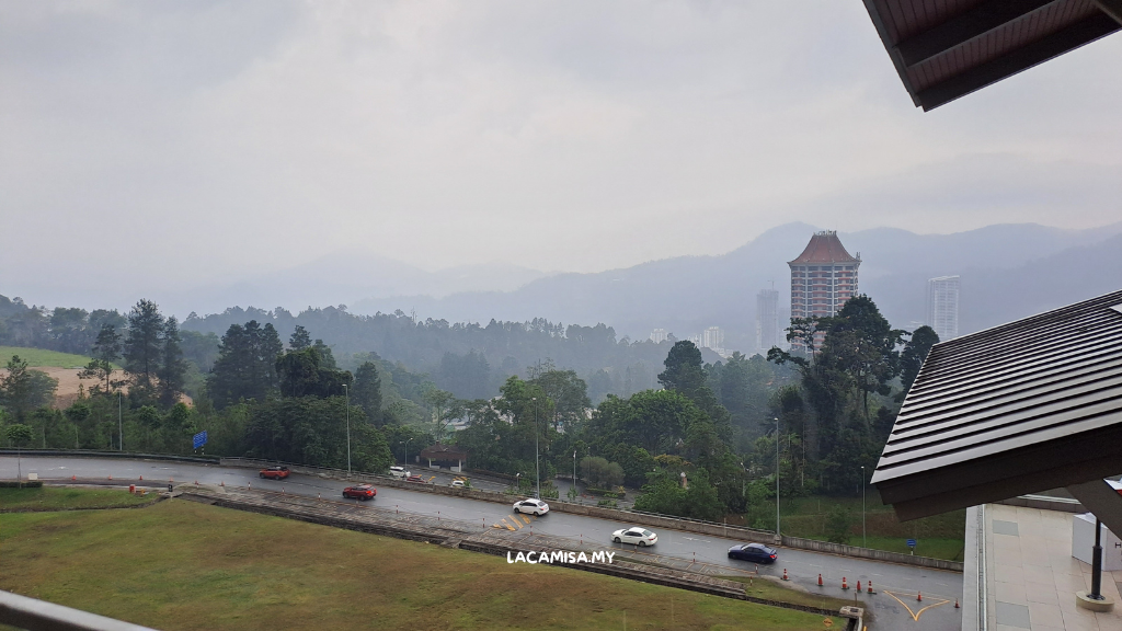 The beautiful mountain views after raining from Genting Highlands Premium Outlet 