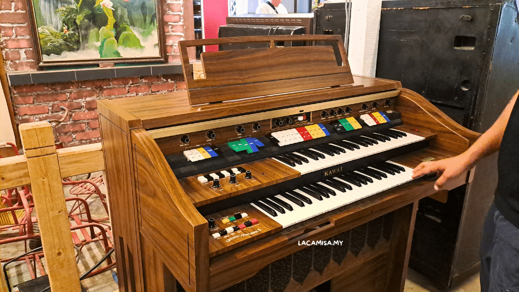 An antique piano in Galeri Warisan.