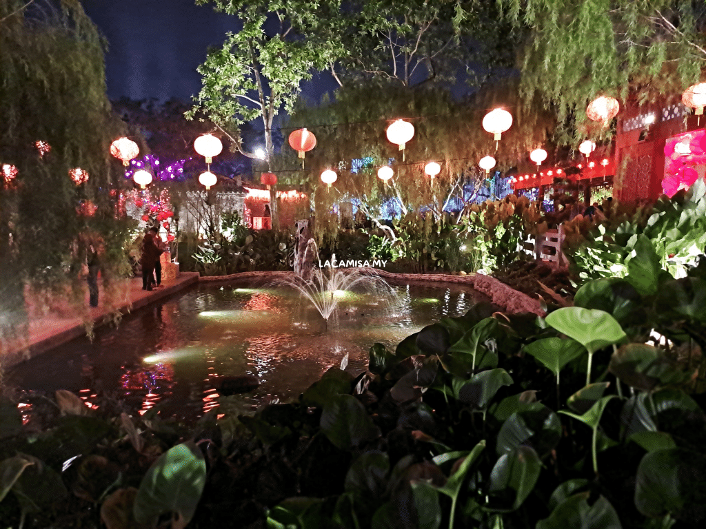 The tranquil lake amidst the lush greenery in Laman Cina Putrajaya