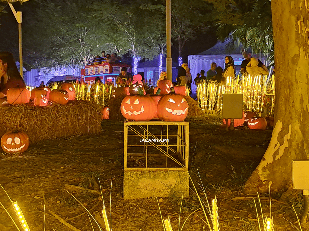 Jack-o'-lanterns also can be found during the lantern festival putrajaya