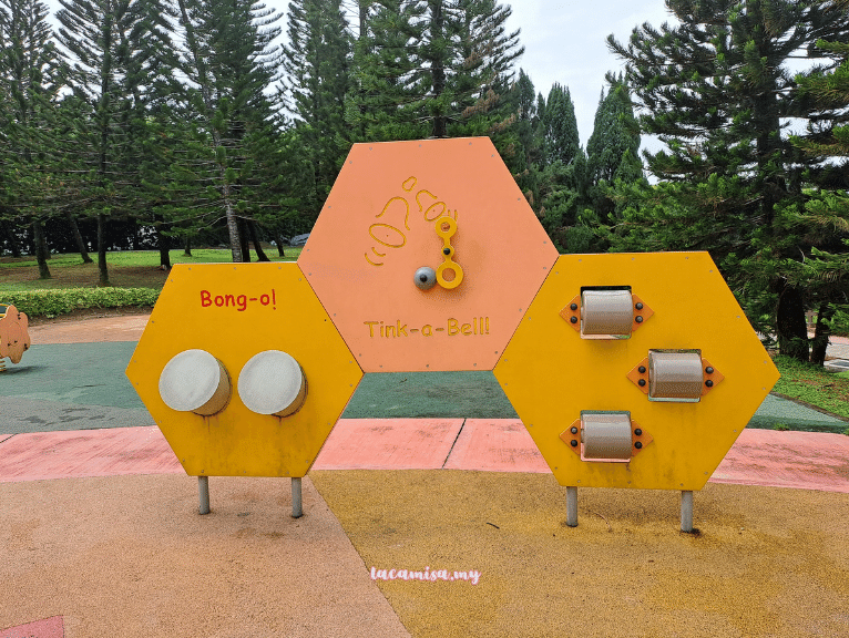 bong-o and tink a bell in Taman Saujana Hijau Putrajaya
