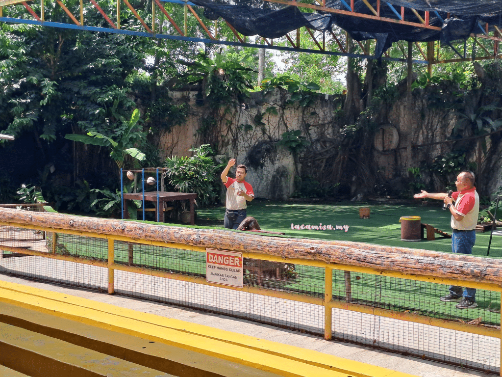 A'Famosa Safari Wonderland - Animal Fantasy Show (otter)