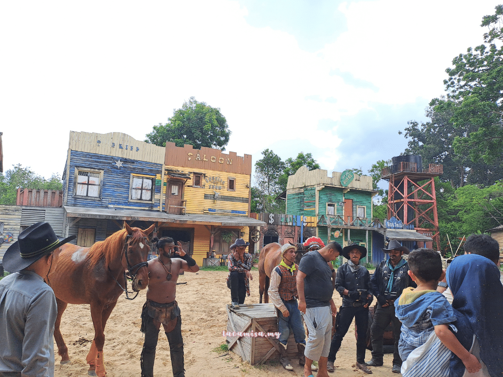 A'Famosa Safari Wonderland Melaka (Wild West Show_photo session)