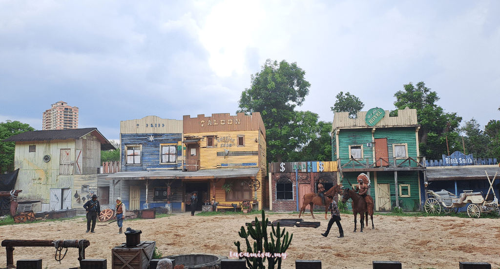 A'Famosa Safari Wonderland Melaka (Wild West Show_the ongoing shows)