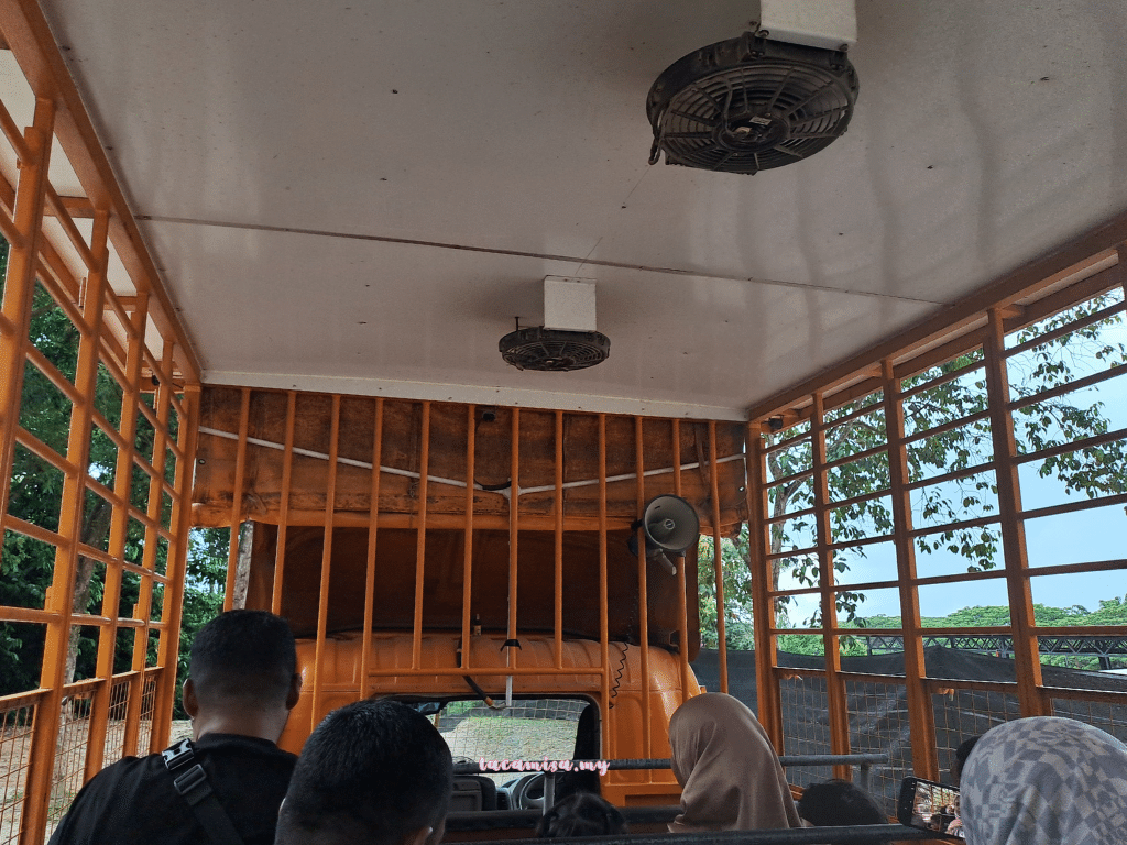 A'Famosa Safari Wonderland Melaka (safari truck_inside)