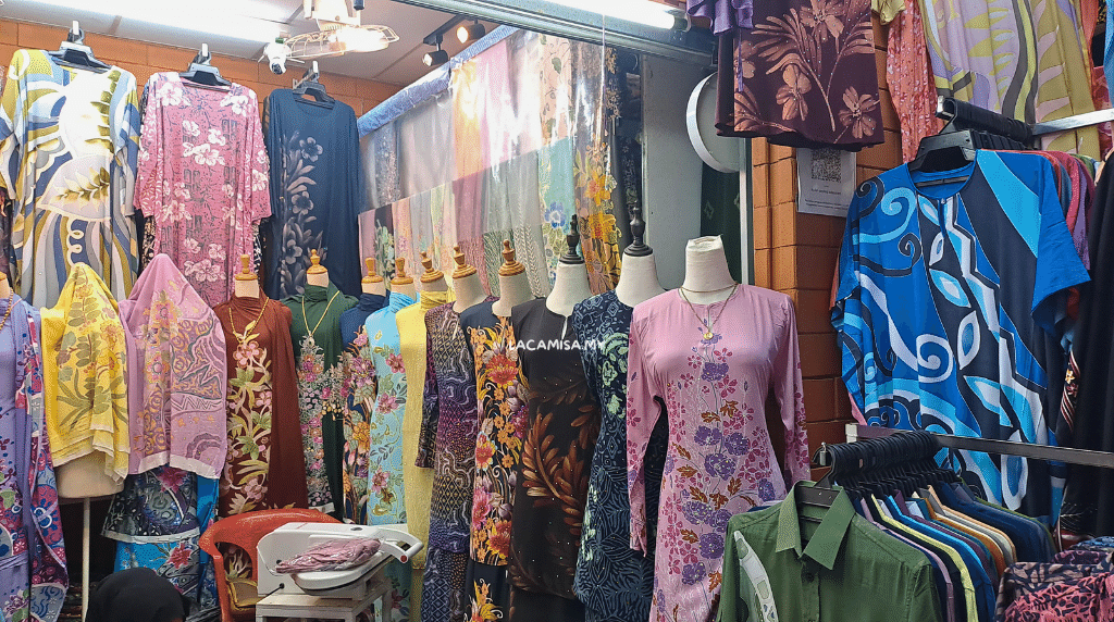 The stunning designs will leave you in awe and confused to make informed decisions of which batik to buy!