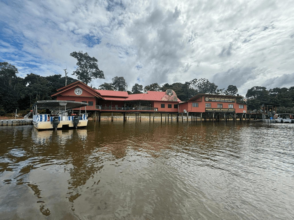 Water chalets at Bukit Merah Laketown Resort. (Photo credited to TripAdvisor.com).