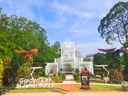 The beautiful all-white design of Garden City of Johor Bahru during Royal Floria 2024 Festival.