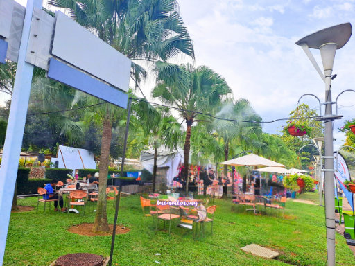 The garden cafe located not far from the Taman Diraja and just opposite the garden bazaar.