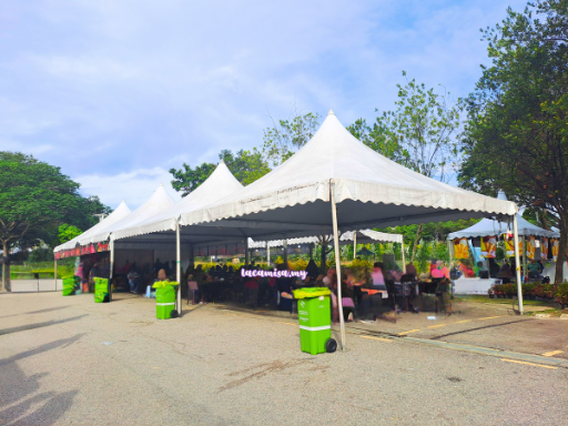 There are ample tables and chairs available under the tent for visitors to rest and relax before continuing their journey of exploring Putrajaya Royal Floria 2024 Festival.