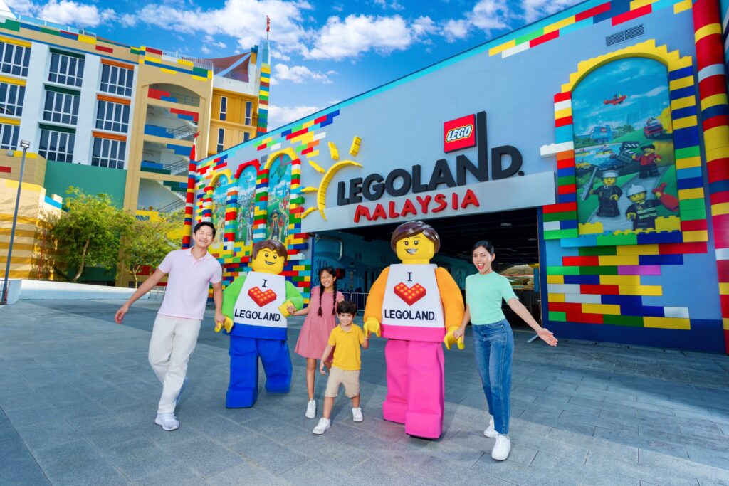 Legoland Malaysia, one of the best theme park in Malaysia for kids! (Photo credited to: legoland.com.my)