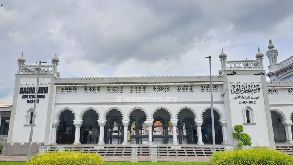 The spacious interior of Masjid Zahir.