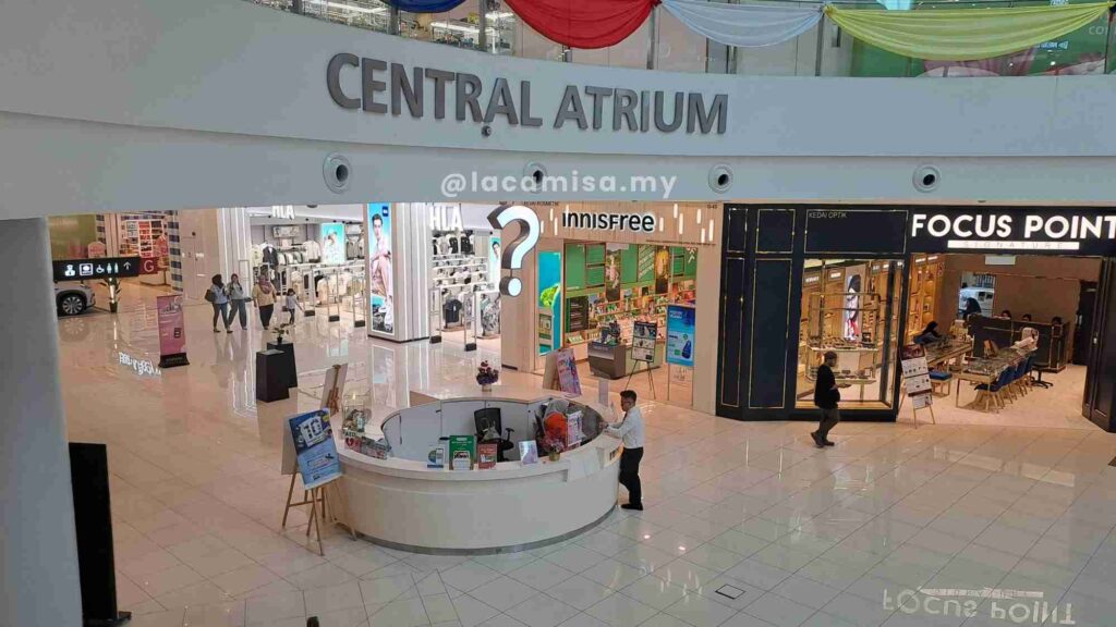 Information Counter at the Central Atrium.