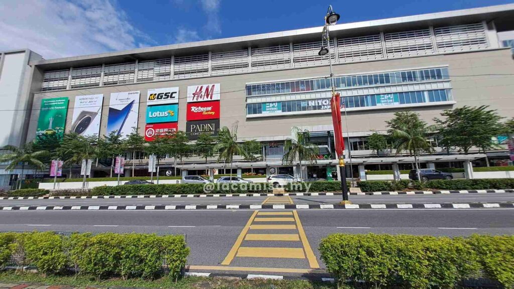 Aman Central street view.