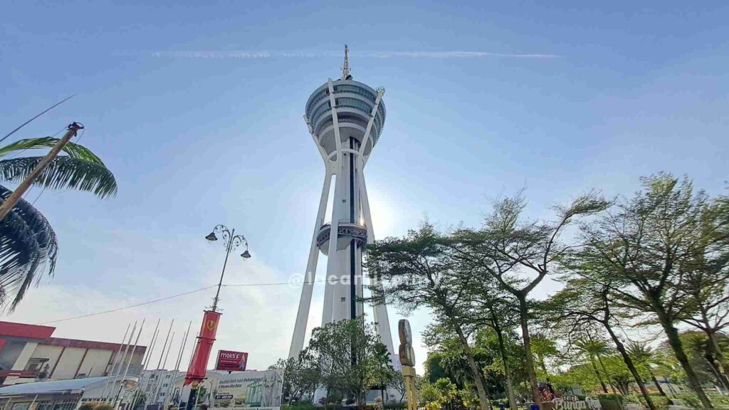 Menara Alor Setar with 165.5 m height.