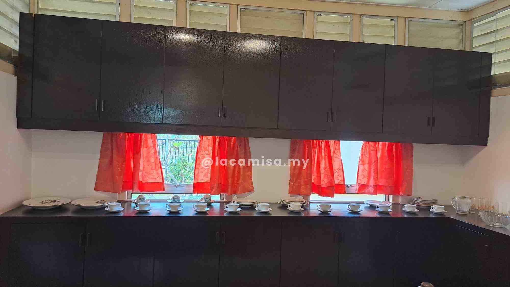 Dry kitchen