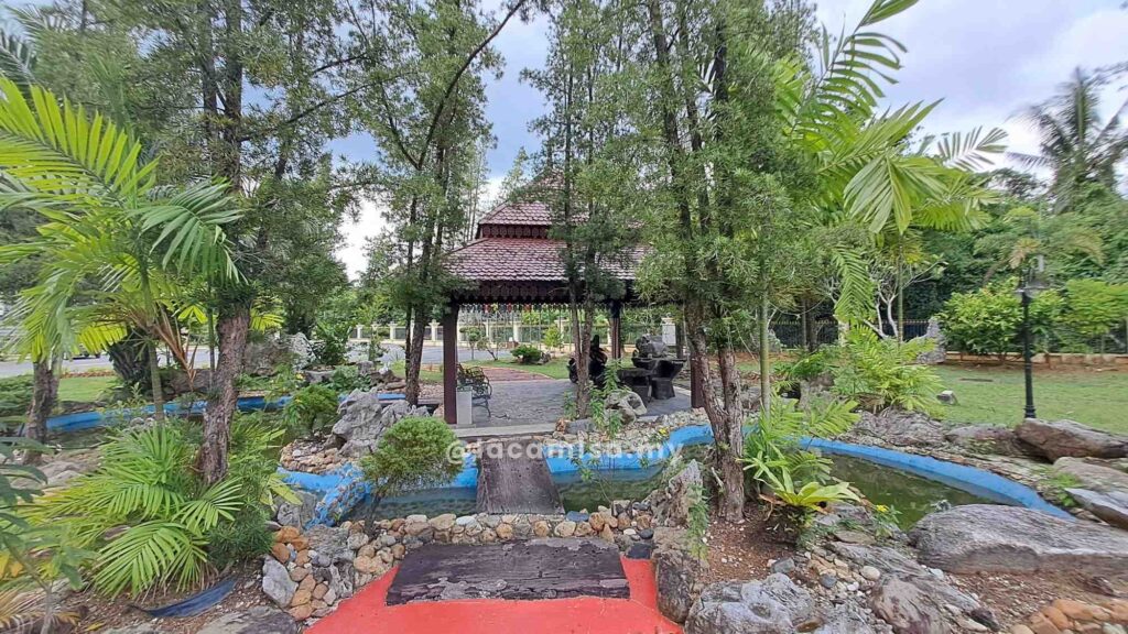 The scenic fish pond and gazebo outside the residence provide a perfect backdrop for photography.