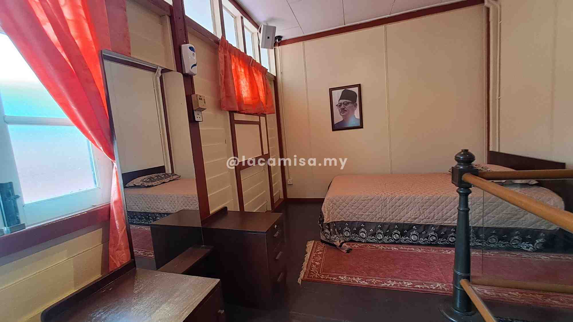 The bedroom side next to the prayer area