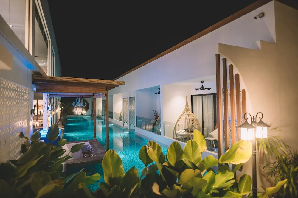 La Villa Langkawi, one of the best luxury 5-star hotels in Langkawi for solo travelers and single guests (Image credited to Klook.com).